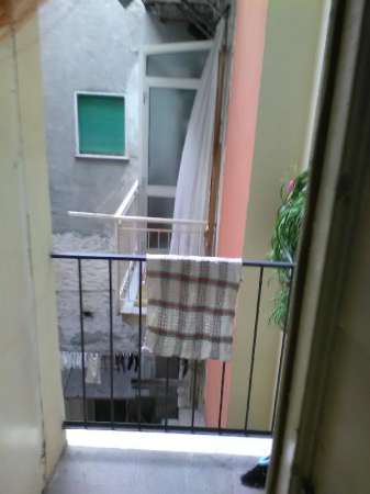 Foto Appartamento in Affitto a Genova Via Dandrade