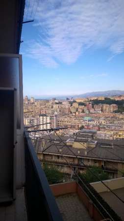Foto Appartamento in Affitto a Genova Via Donaver
