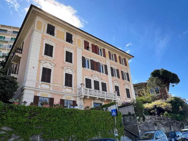 Foto Appartamento in Affitto a Genova VIA NIZZA