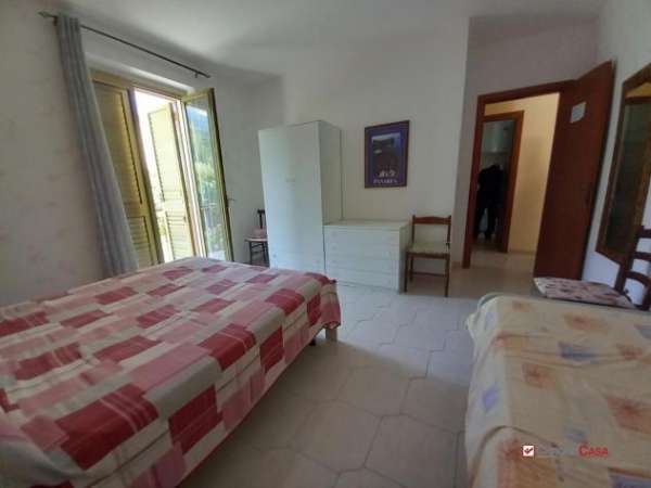 Foto Appartamento in affitto a Gioiosa Marea - 5 locali 100mq