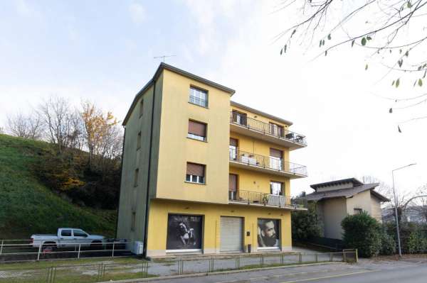 Foto Appartamento in affitto a Imbersago