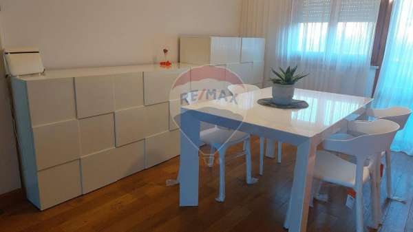 Foto Appartamento in affitto a Jesi