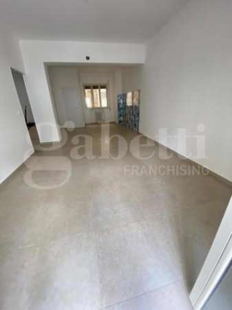 Foto Appartamento in affitto a Lamezia Terme - 3 locali 90mq