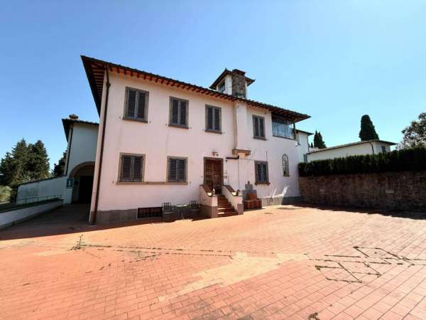Foto Appartamento in affitto a Lastra A Signa