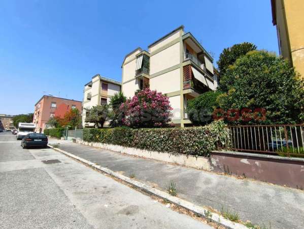 Foto Appartamento in affitto a Latina