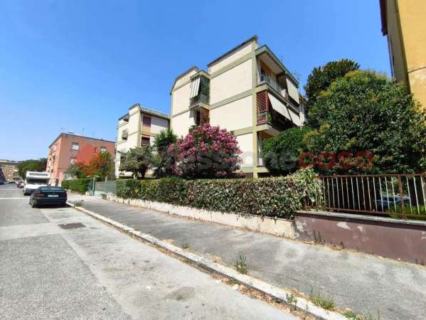 Foto Appartamento in affitto a Latina