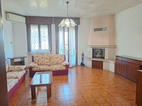 Foto Appartamento in affitto a Lavagno