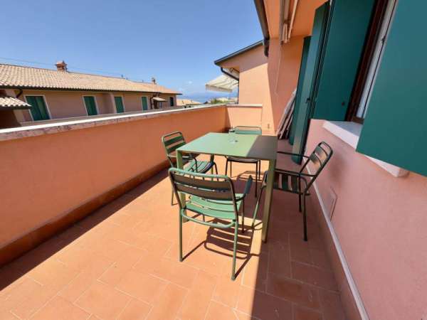 Foto Appartamento in Affitto a Lazise Lazise