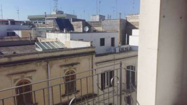 Foto Appartamento in Affitto a Lecce Via G. Parini