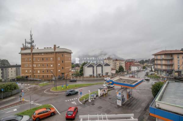 Foto Appartamento in affitto a Lecco