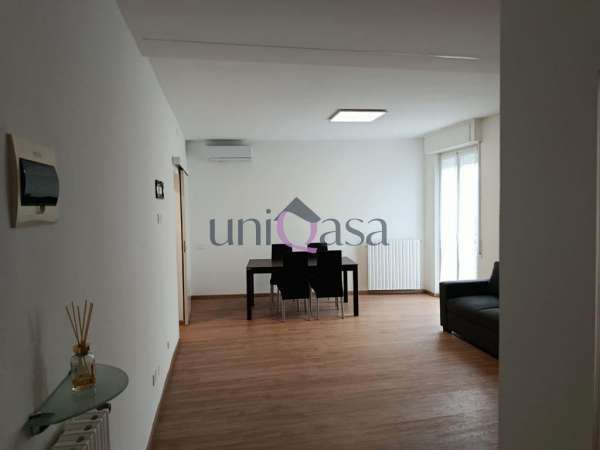 Foto Appartamento in affitto a Lecco