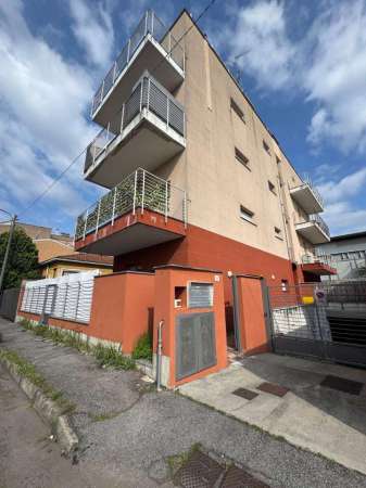 Foto Appartamento in affitto a Lissone