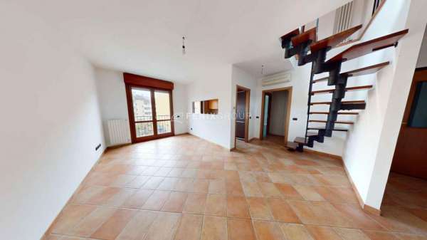 Foto Appartamento in affitto a Locate Di Triulzi
