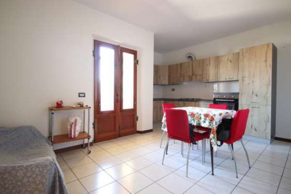 Foto Appartamento in affitto a Lucca