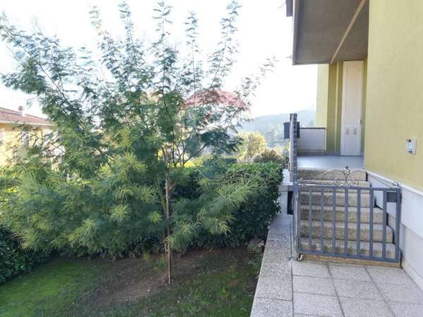 Foto Appartamento in affitto a Magione