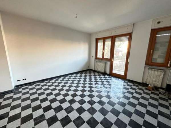 Foto Appartamento in affitto a Marina di Carrara - Carrara 55 mq  Rif: 1233725