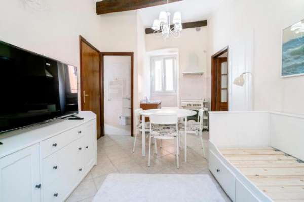 Foto Appartamento in affitto a Massa 80 mq  Rif: 1394475