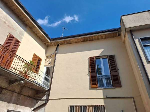 Foto Appartamento in affitto a Meda