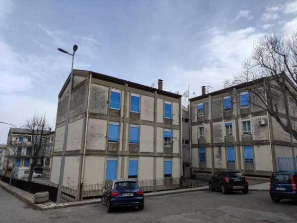 Foto Appartamento in affitto a Messina - 4 locali 115mq