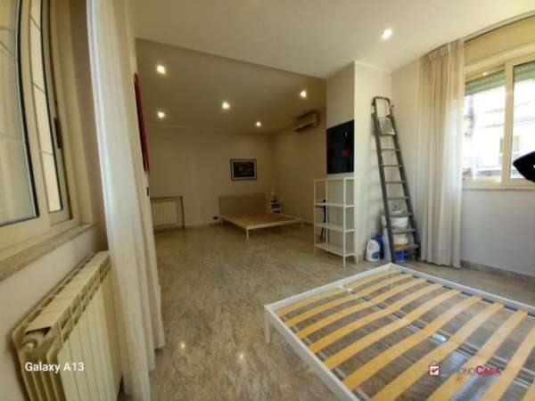Foto Appartamento in affitto a Messina - 6 locali 130mq