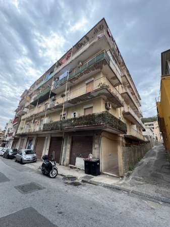 Foto Appartamento in affitto a Messina