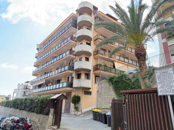 Foto Appartamento in affitto a Messina