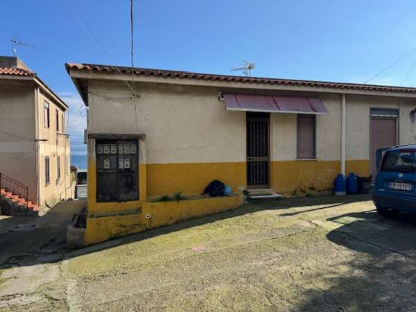 Foto Appartamento in affitto a Messina