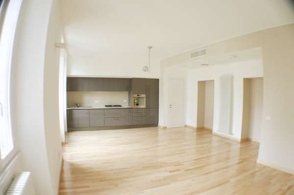 Foto Appartamento in affitto a Milano