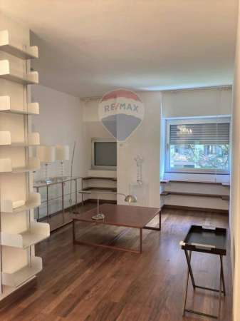 Foto Appartamento in affitto a Milano