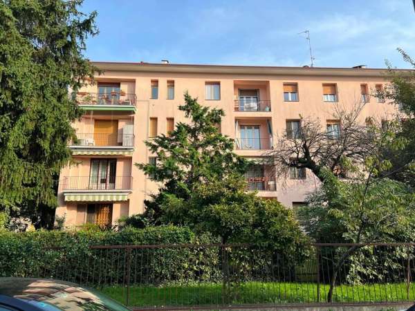 Foto Appartamento in affitto a Milano