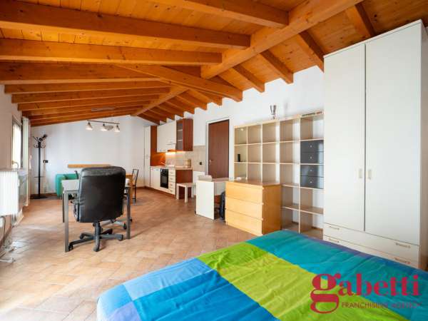 Foto Appartamento in affitto a Milano