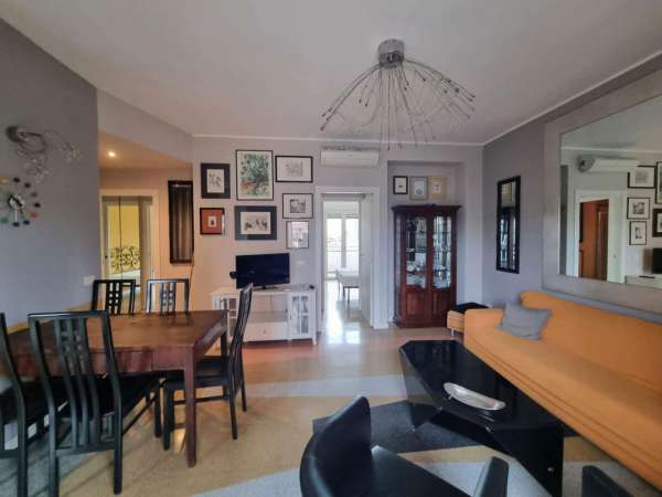 Foto Appartamento in affitto a Milano