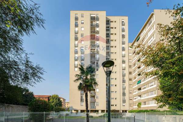 Foto Appartamento in affitto a Milano