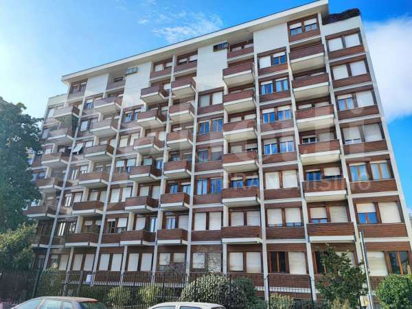 Foto Appartamento in affitto a Milano