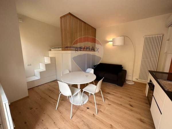 Foto Appartamento in affitto a Milano