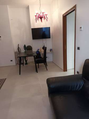 Foto Appartamento in Affitto a Milano Via Antonio Mambretti, 22A, 20157 milano