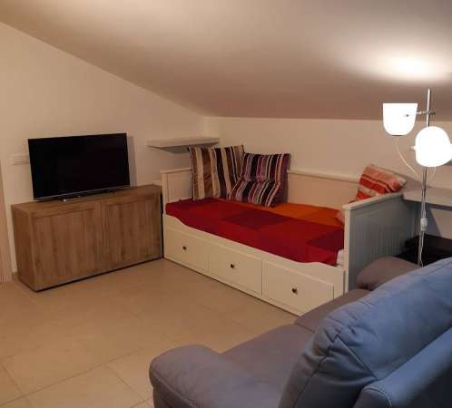 Foto Appartamento in Affitto a Milano Via Castellammare 16, 20157 Milano