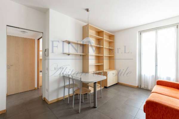 Foto Appartamento in Affitto a Milano Via Pantaleo 3
