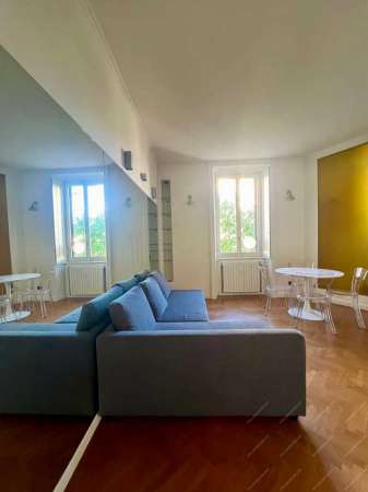 Foto Appartamento in Affitto a Milano Via Sardegna