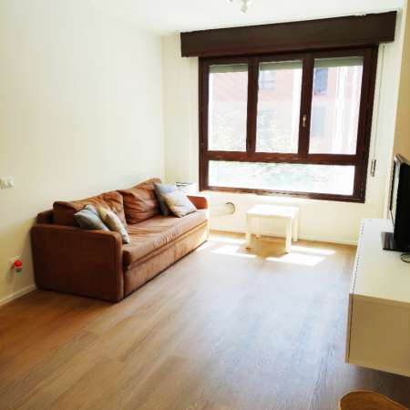 Foto Appartamento in Affitto a Milano via solari 39