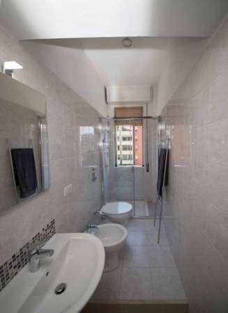 Foto Appartamento in Affitto a Milano Via Trevi, 4