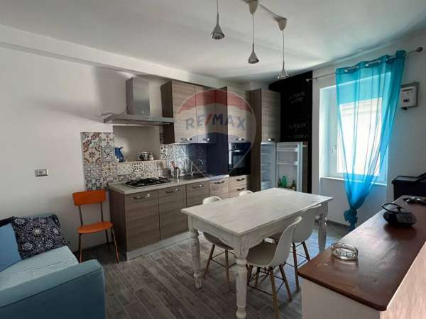 Foto Appartamento in affitto a Minturno