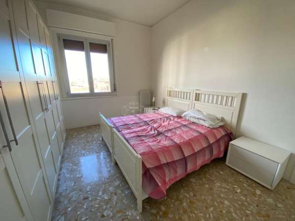 Foto Appartamento in affitto a Modena