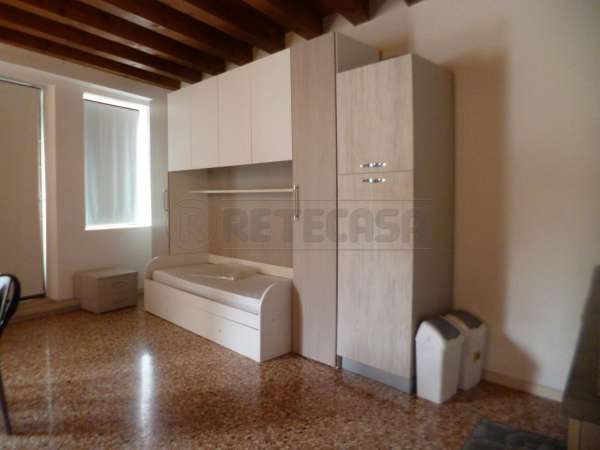 Foto Appartamento in affitto a Montebello Vicentino