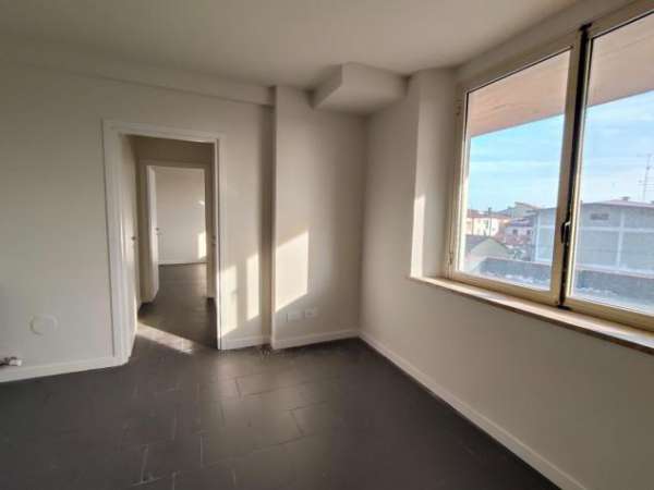 Foto Appartamento in affitto a Montecatini-Terme 100 mq  Rif: 1346115