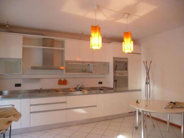 Foto Appartamento in affitto a Montecchio Maggiore