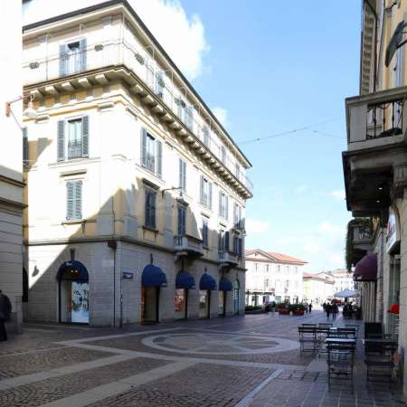 Foto Appartamento in affitto a Monza