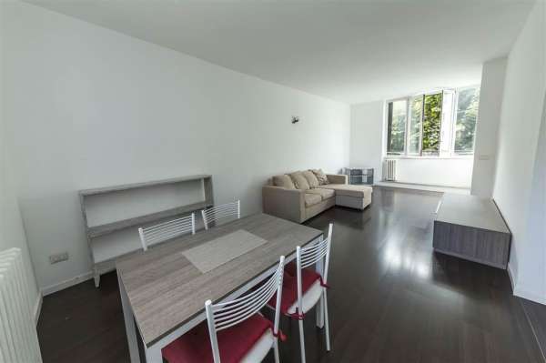 Foto Appartamento in affitto a Monza