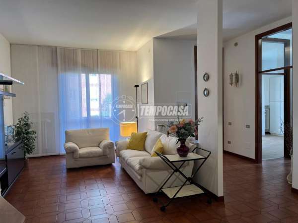 Foto Appartamento in affitto a Monza