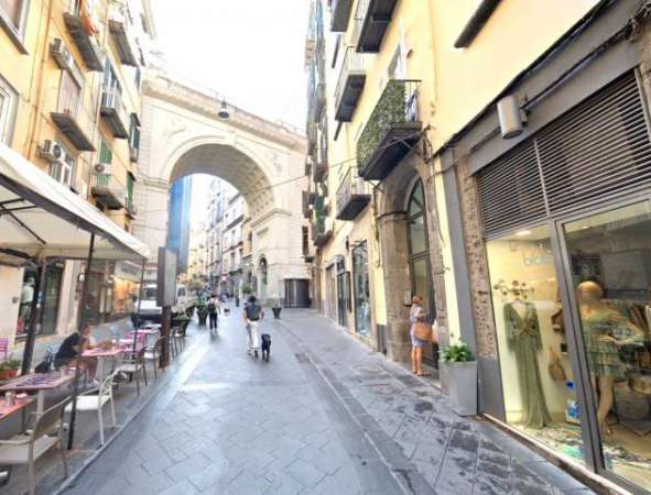 Foto Appartamento in affitto a Napoli - 1 locale 20mq